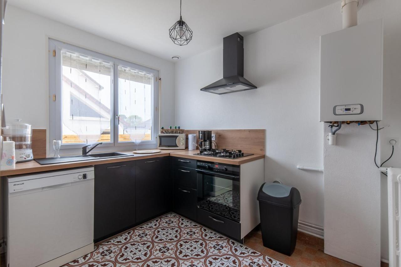 Gite Renardeau - Maison A Deux Pas Du Centre Ville カランタン エクステリア 写真